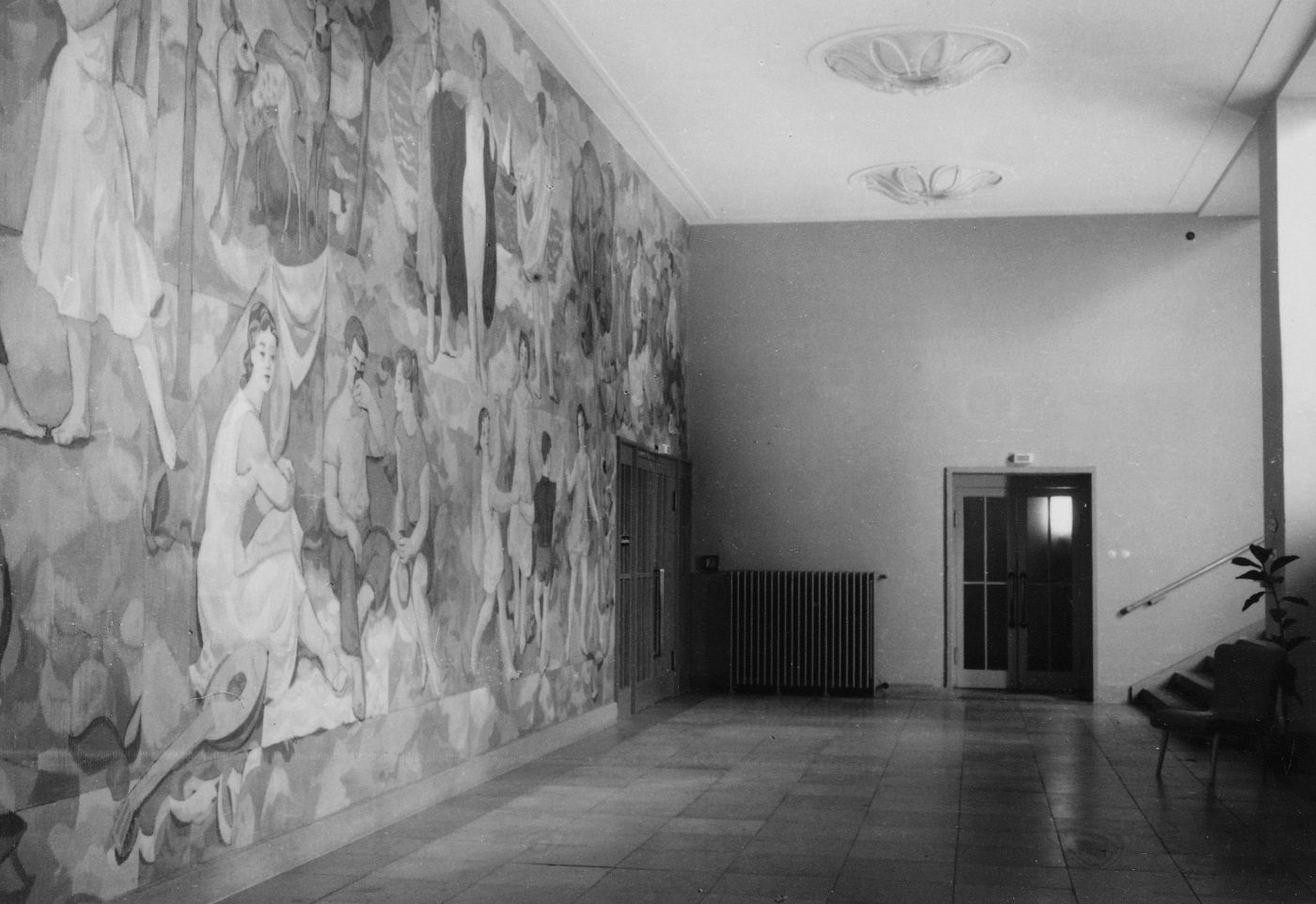 Wandgemälde „Lebensfreude“ von Gerhard Richter (1956) im Treppenfoyer Süd des Deutschen Hygiene-Museums; Zustand undatiert © Sammlung DHMD für das Wandgemälde: Gerhard Richter 2024 (01022024), courtesy Gerhard Richter Archiv Dresden