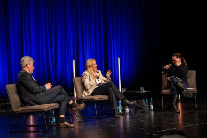 Zukunftsfragen der Gesellschaft – m Theaterhaus Stuttgart